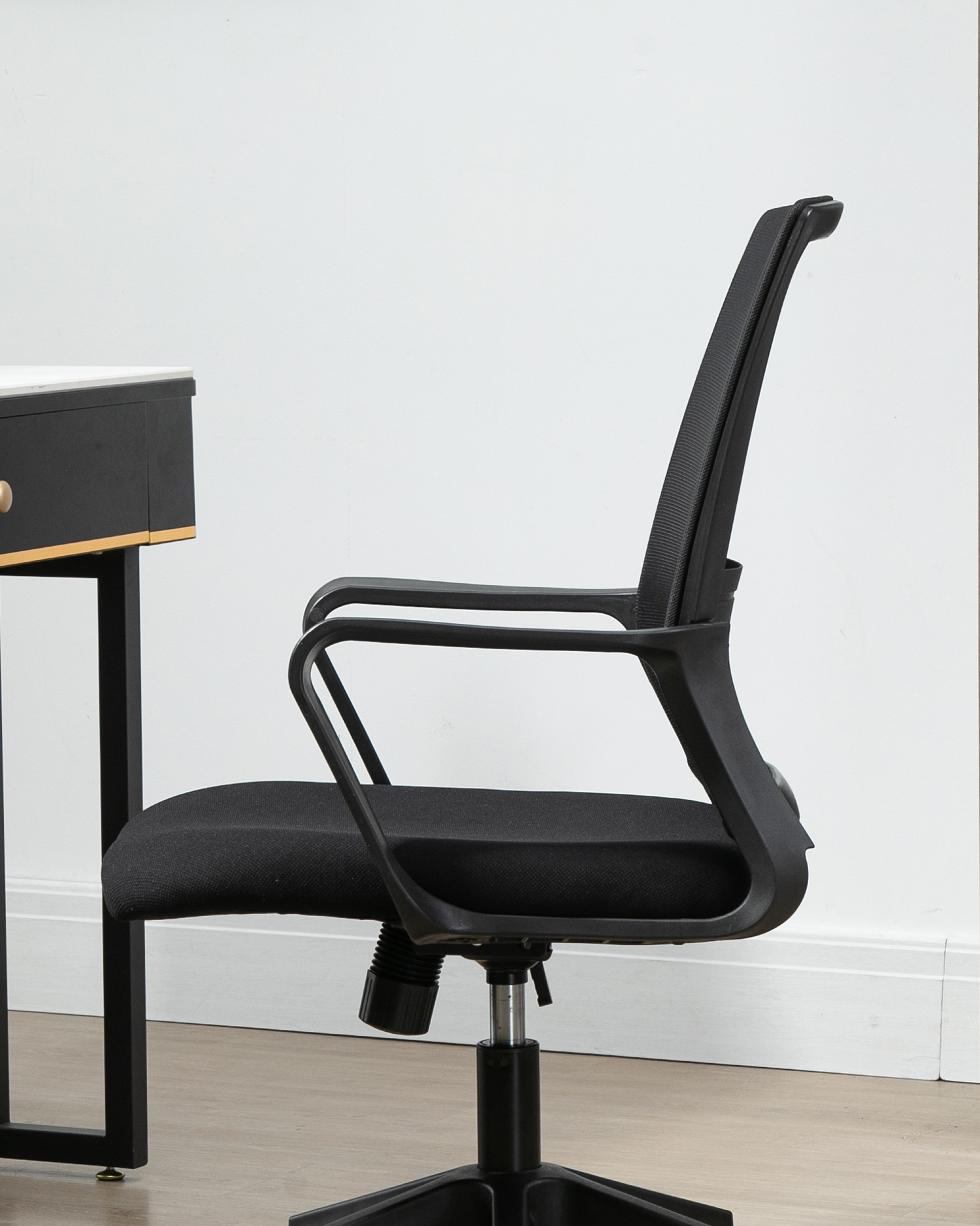 Smooth Curve Drehstuhl Smooth Curve Drehstuhl