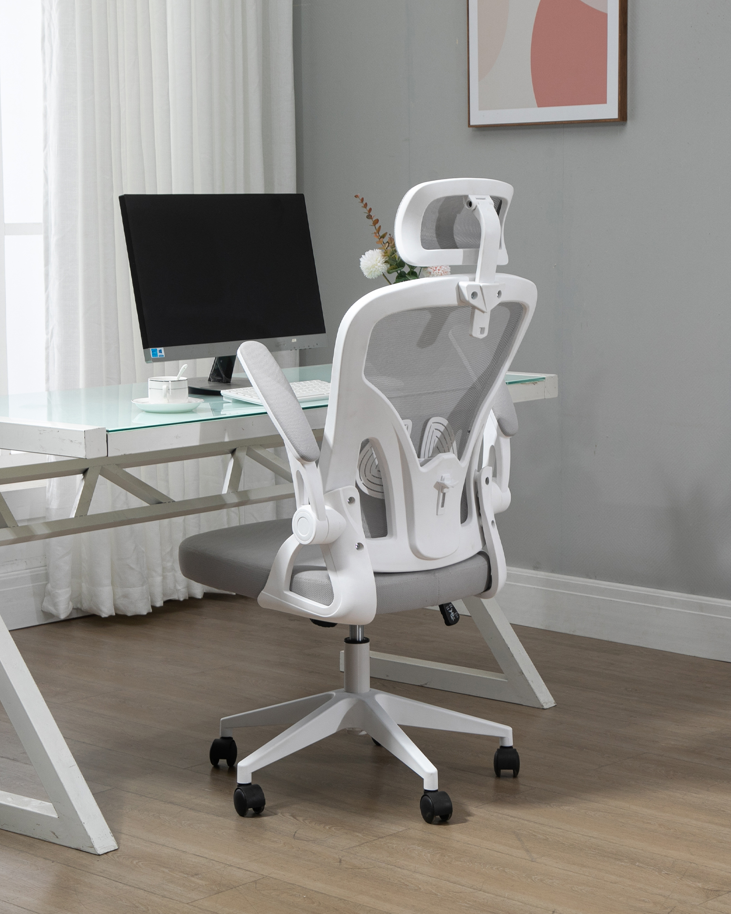 Bürostuhl mit verstellbarer Armlehne Bürostuhl mit verstellbarer Armlehne